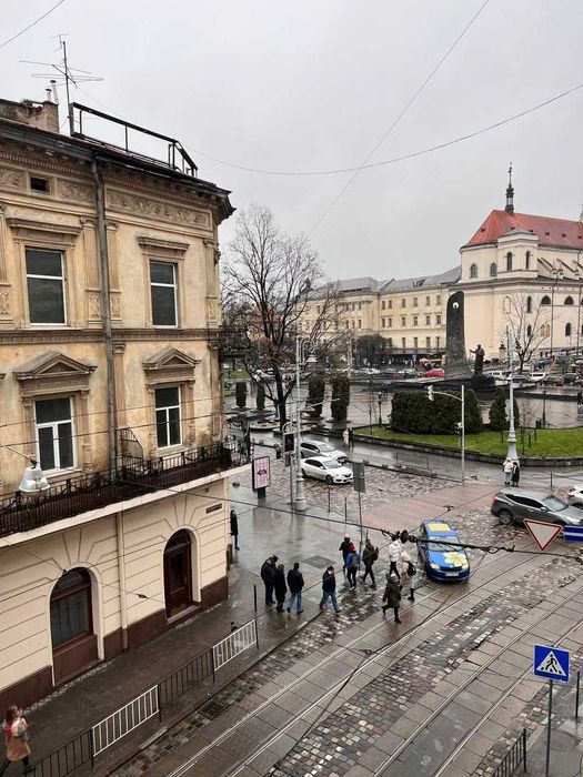1к квартира в у самому серці Львова