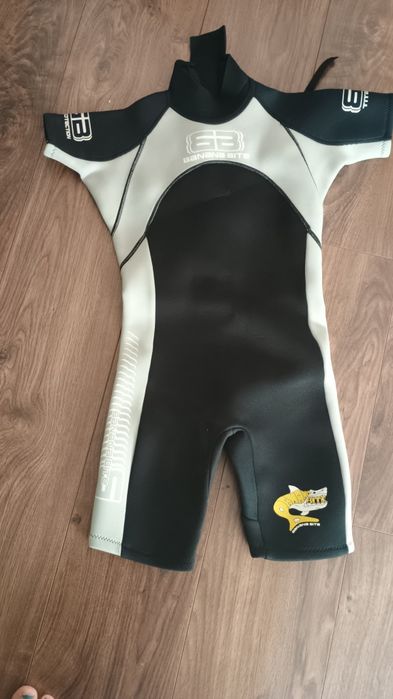 Pianka do pływania  na 10 latka 132/140