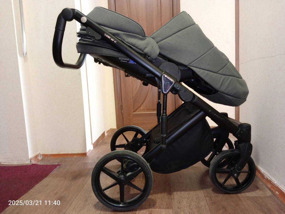 Дитяча коляска Adamex Lumi Air