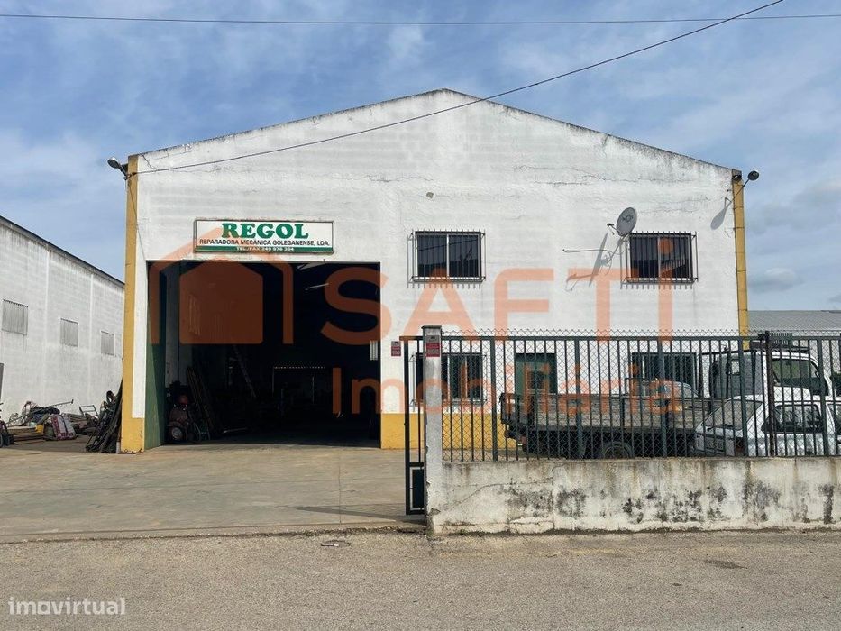 Oficina metalomecânica reparadora de máquinas agrícolas e industria...