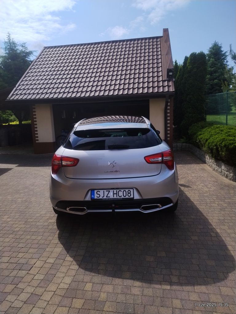 Citroen DS5 w bardzo dobrym stanie.