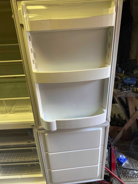 Холодильник Privileg 300 літрів 2 компресори