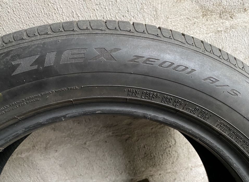 225 60 18 Falken ziex ze001