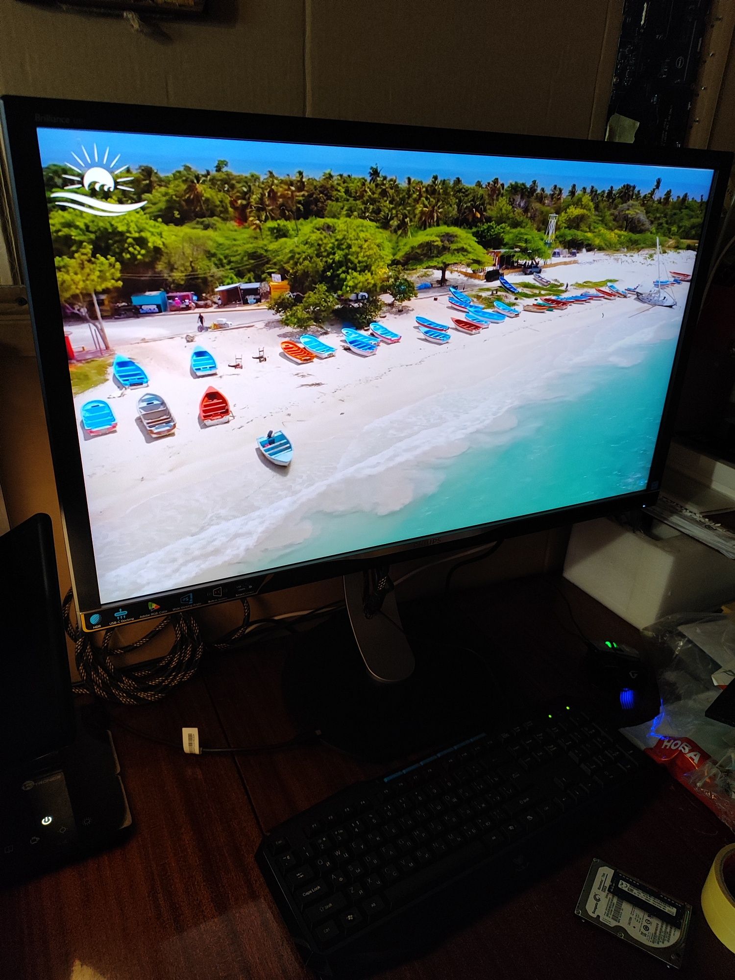 Монитор 32" Philips 32P6AUBREB/00