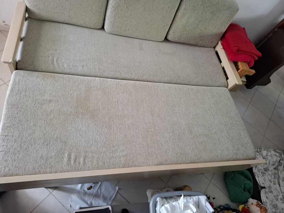 Sofá cama com gaveta