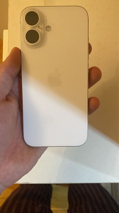 Iphone 16 128Gb branco desbloqueado
