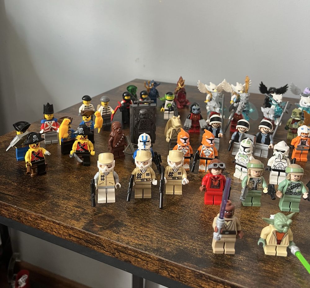 Minifigurki Lego - różne serie: star wars, ninjago, chima, castle itp.