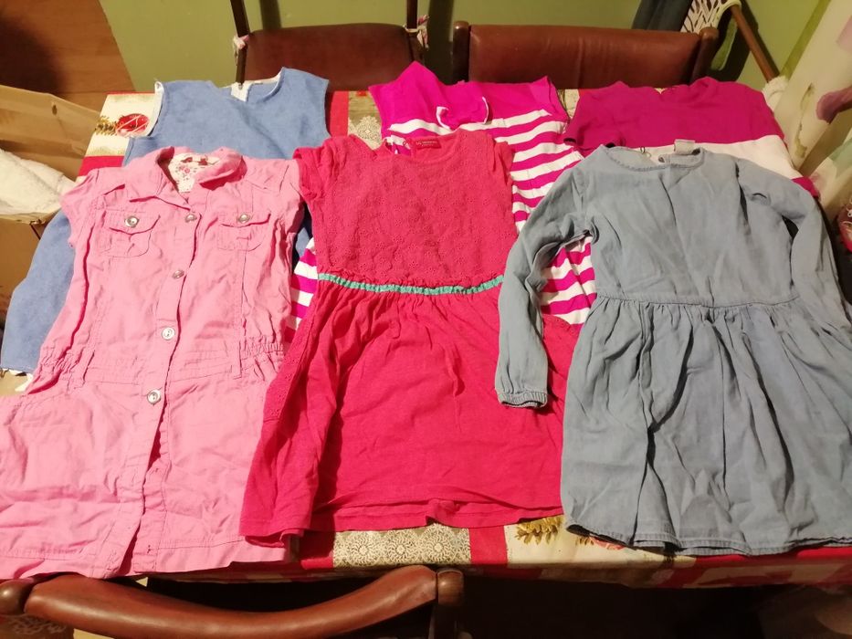 Sukienka dla dziewczynki 6 - 7 lat 116 - 122