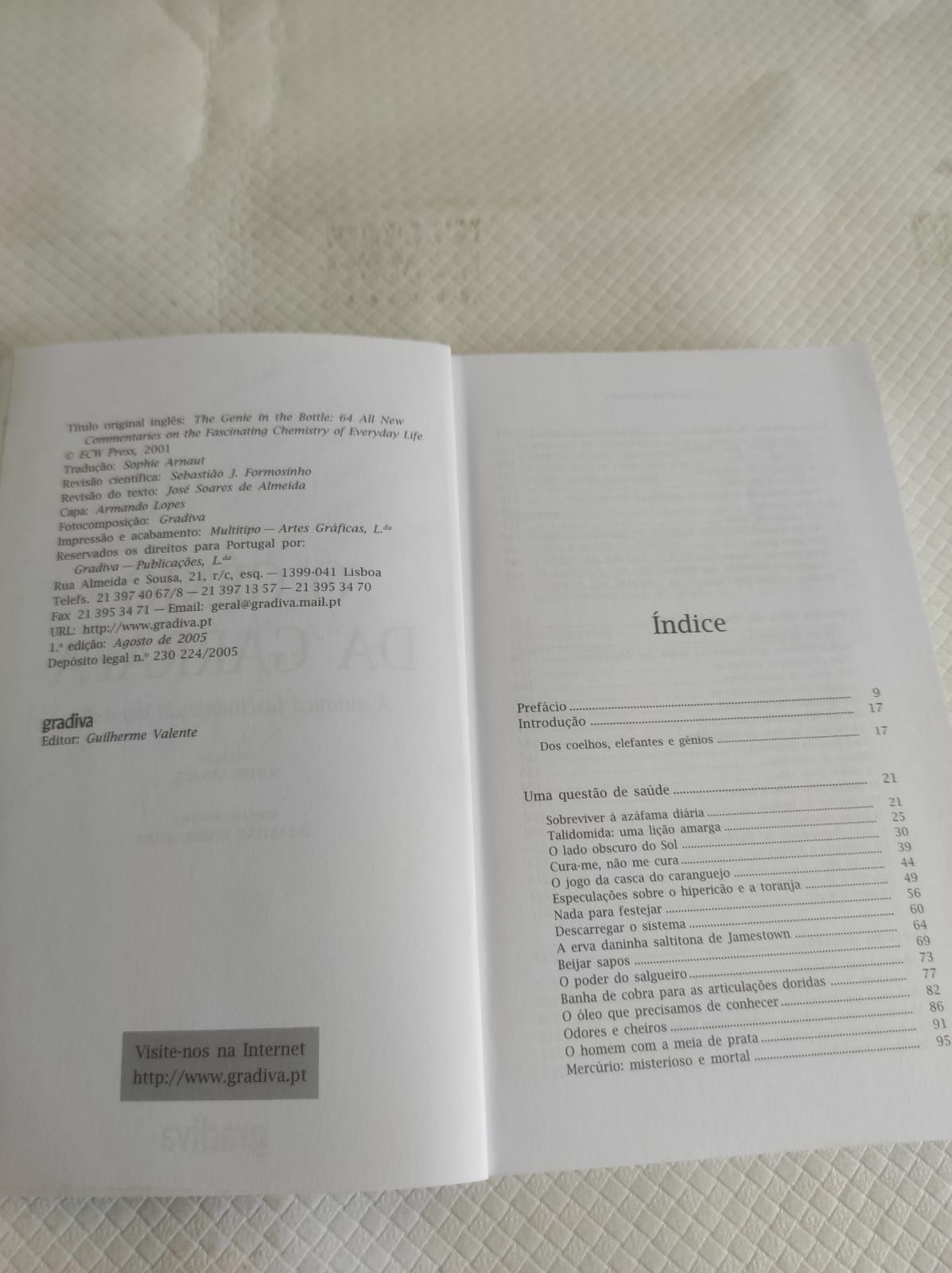 Livro o Gênio da Garrafa