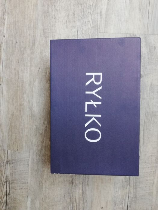 Skórzane buty na obcasie Ryłko rozmiar 39