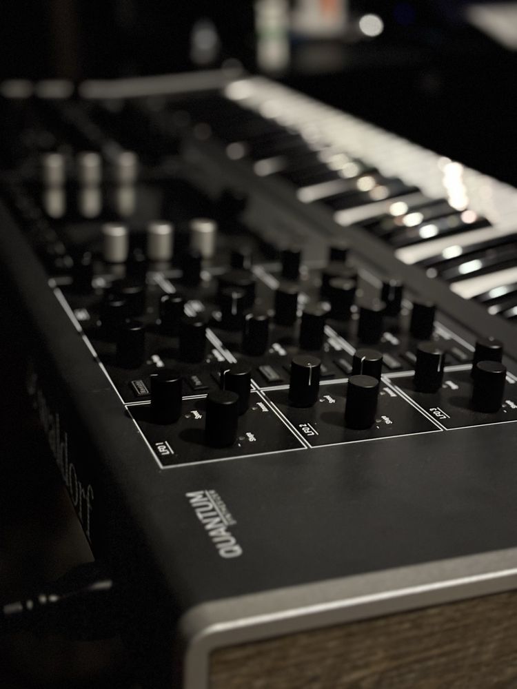 Syntezator Waldorf Quantum MKI