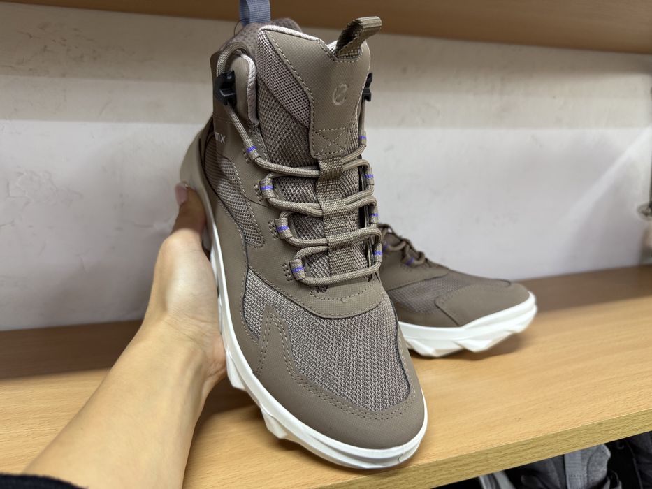 Кросiвки ECCO, оригінал