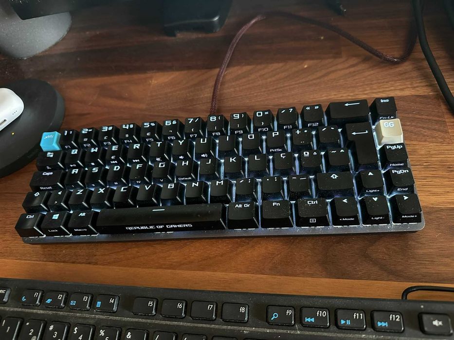 Teclado Mecânico Gaming Asus Rog Falchion