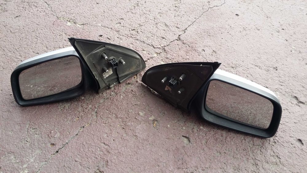 części astra g,1.8,cewka,grill,piasta lewa/abs i asr,lusterka i inne