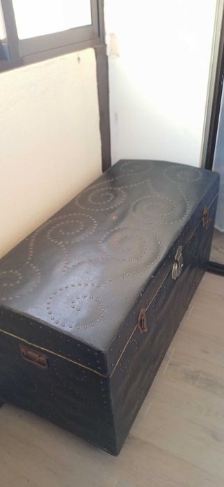 Arca Retro de cabedal preto