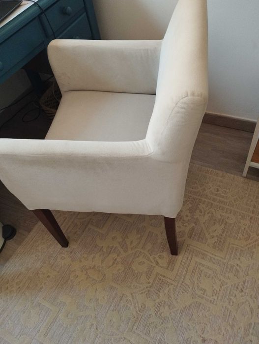 Poltrona creme veludo