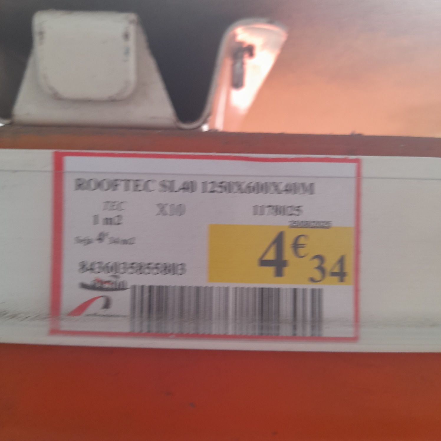 Placas de roofmate em pombal