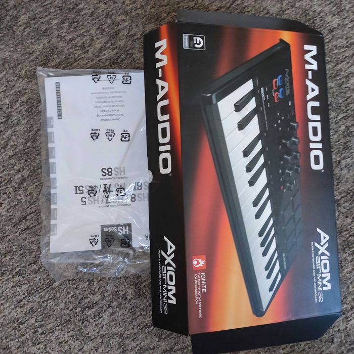 Mini klawiatura M- audio Axiom Się 32 MIDI promo