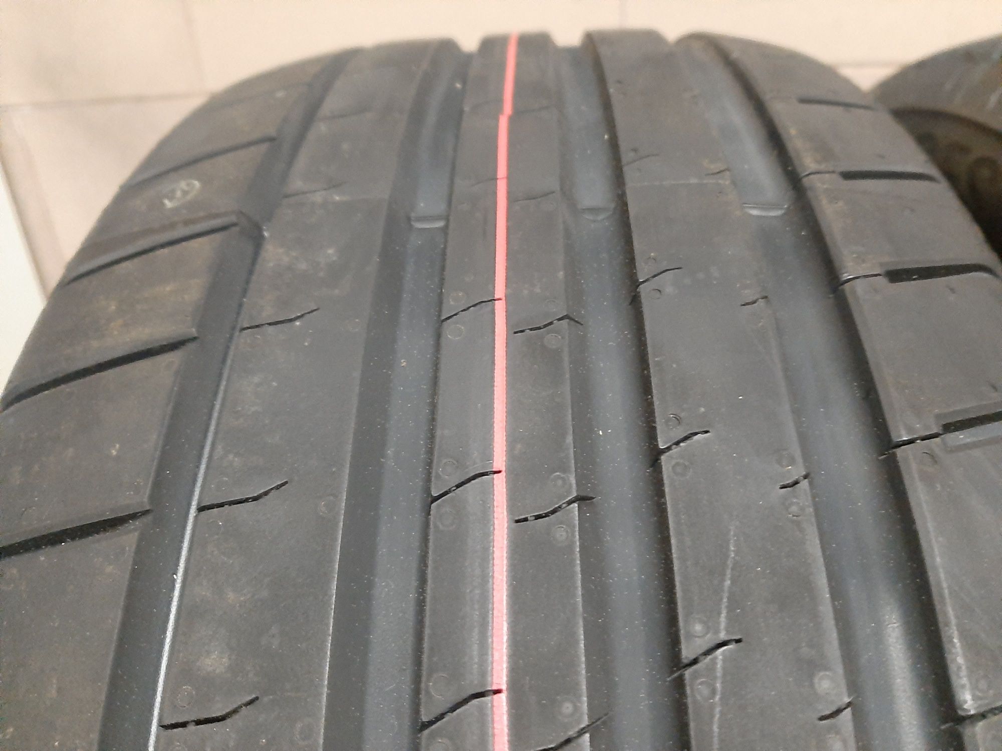 Nowe opony letnie Bridgestone Potenza 225 55 R17 101Y XL 2 szt.