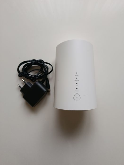 4G роутер Alcatel HH72VM