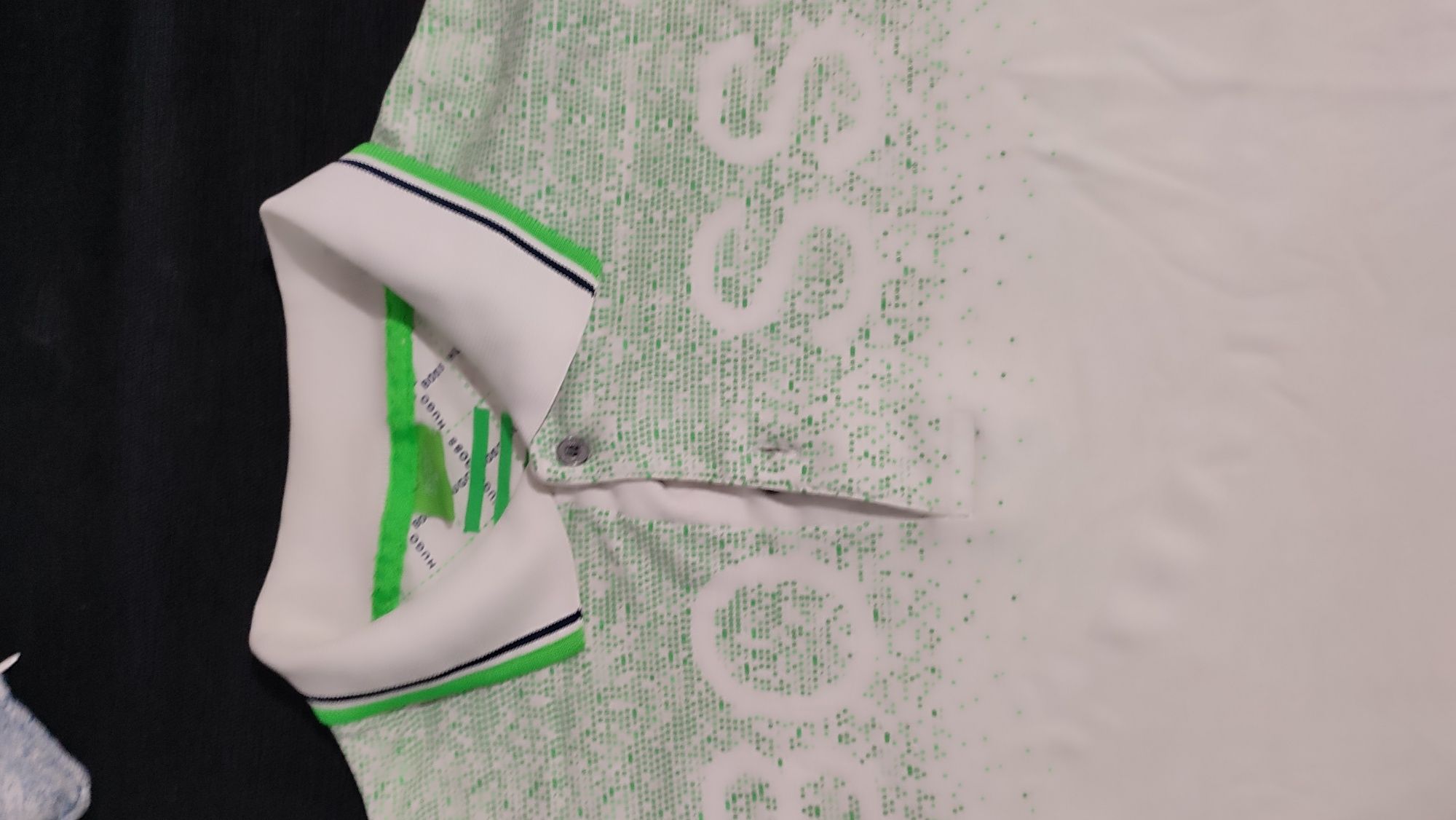 T-shirt Hugo boss branco e verde M