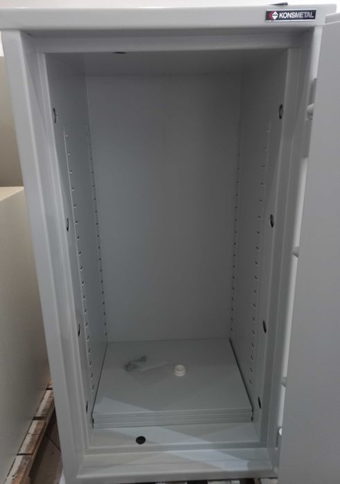 Sejf kasa pancerna Konsmetal KP 120, II klasa odporności VDS, 820 kg