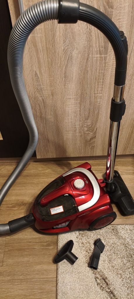 Odkurzacz bezworkowy DirtDevil 2000w