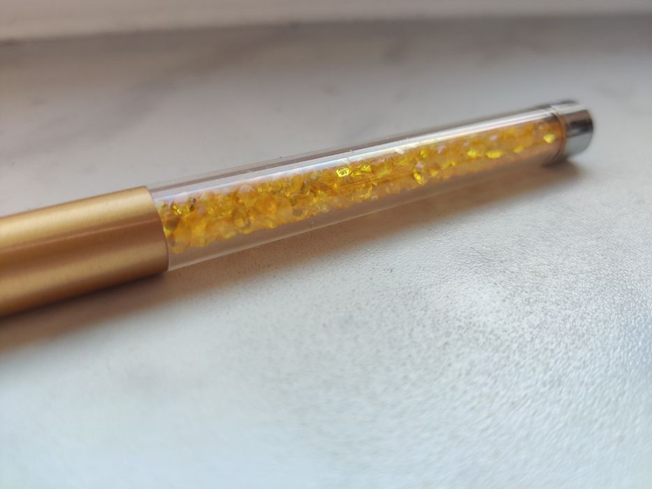 Szczoteczka do rzęs i brwi - złota z kryształkami