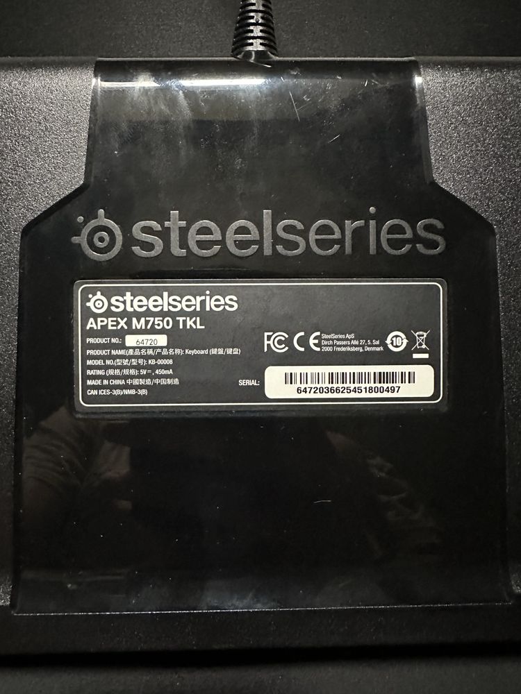 Клавіатура дротова SteelSeries Apex M750 + Ігрова поверхня