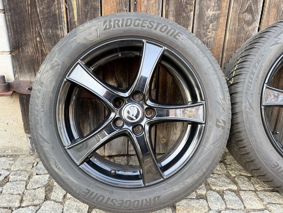 Alufelgi 5x112 r17 czarne volkswagen passat touran jetta golf caddy