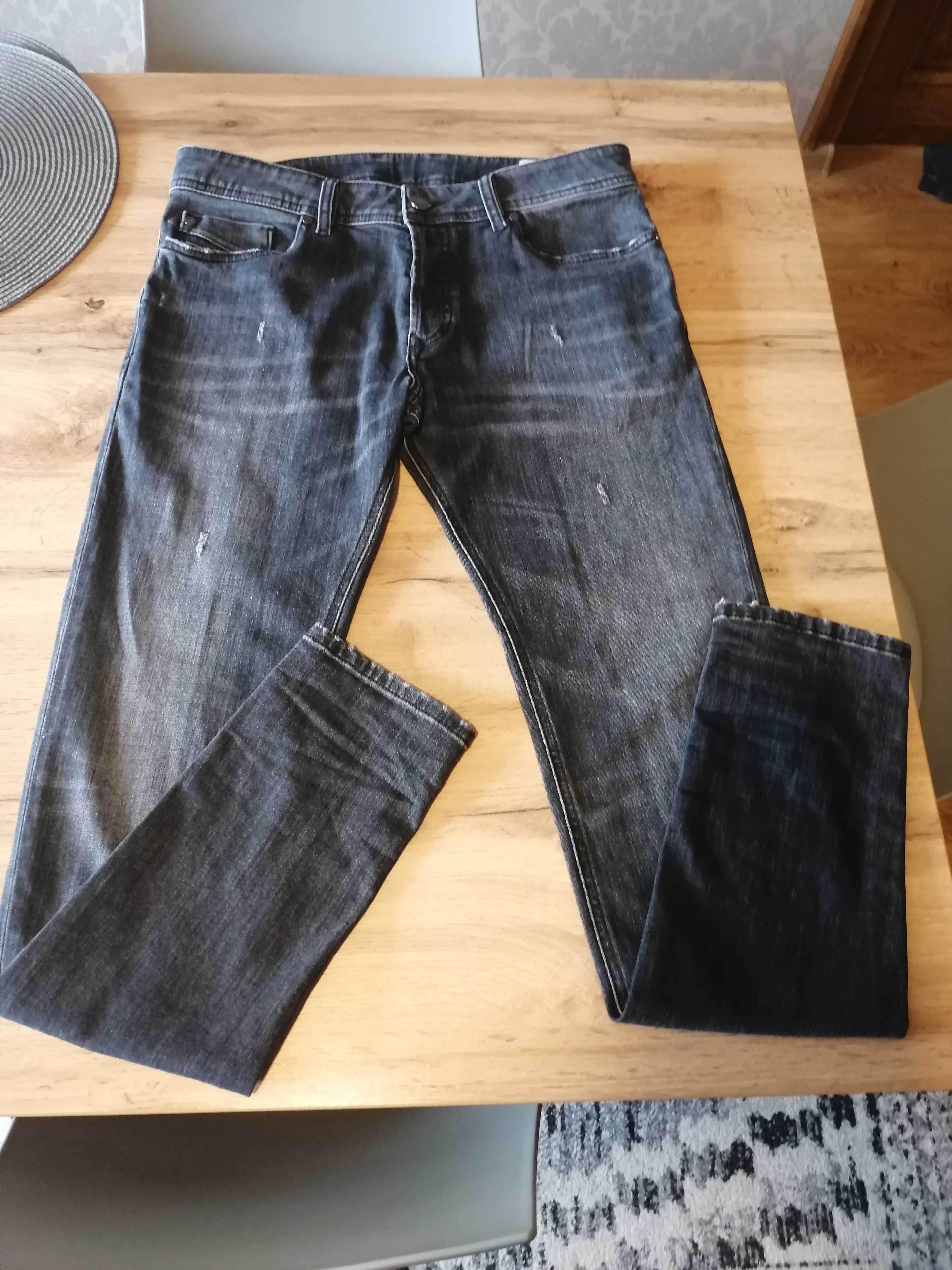 Męskie jeansy Diesel 31