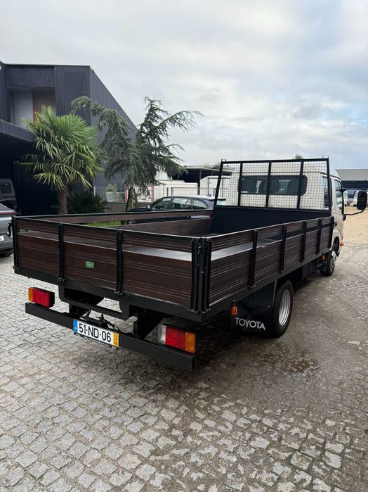 Toyota dyna cabine dupla 2012