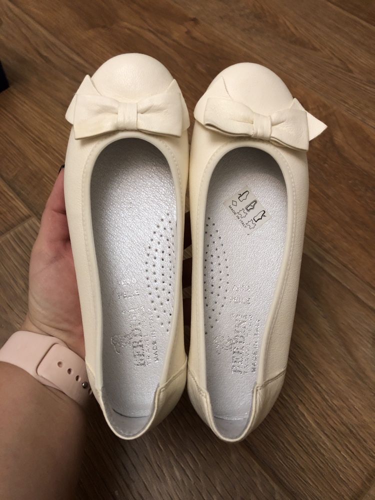 Туфлі , балетки BERDINI  для дівчинки 32 розмір