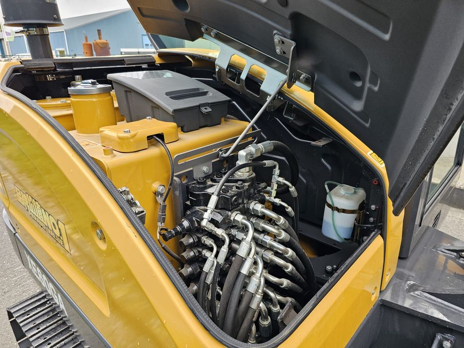 Mini giratória escavadora XCMG 6T, 2025