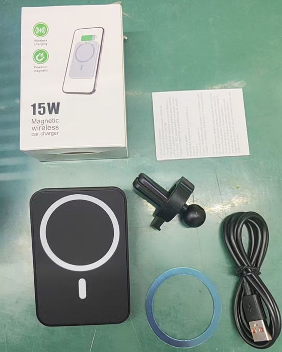 Магнітний Тримач в авто з безпровідною зарядкою MagSafe держатель