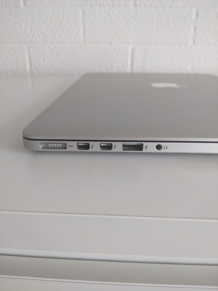 MacBook Pro 15 2015 16gb i7