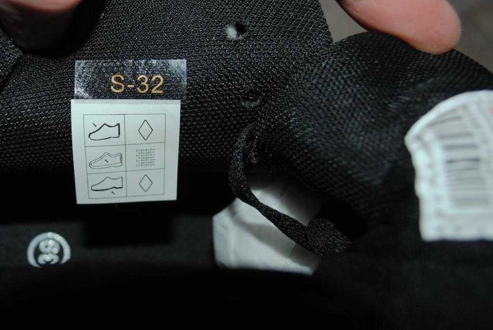 Демісезонні високі кросівки хайтопи еко шкіра унісекс 39 р. 25,5 см .