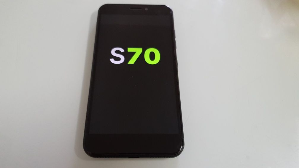 Smartphone Altice S70 novo