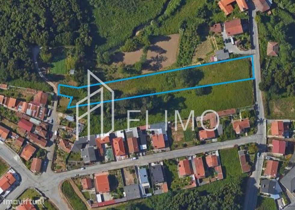 Terreno com viabilidade de construção, Paços de Brandão