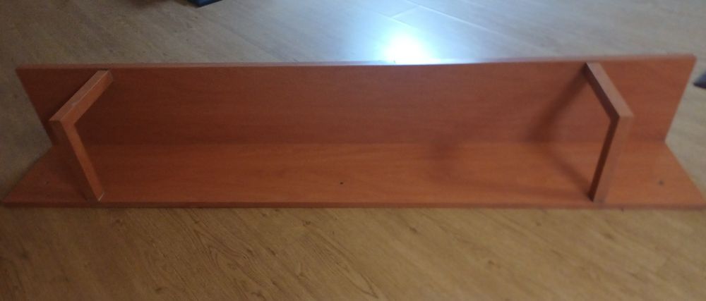 Estante em cerejeira