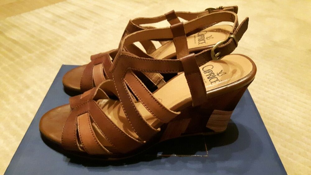 Sandaly Caprice nowe