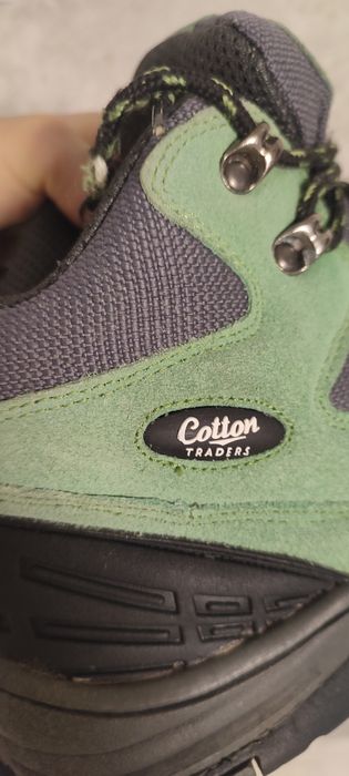 Черевики,берці,сапожки,кросівки високі