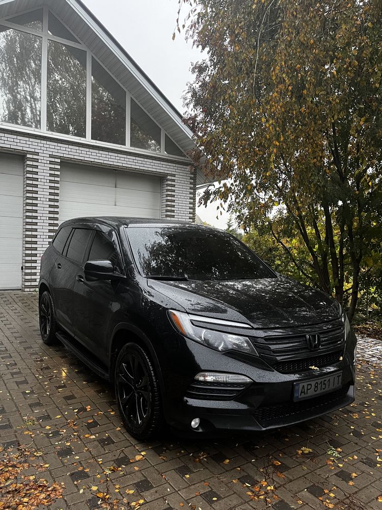 Honda Pilot 3 Black Edition