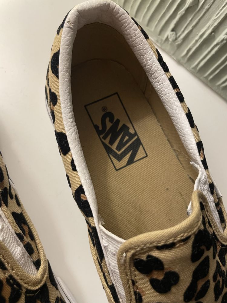 Vans classic slip on panterka rozmiar 38