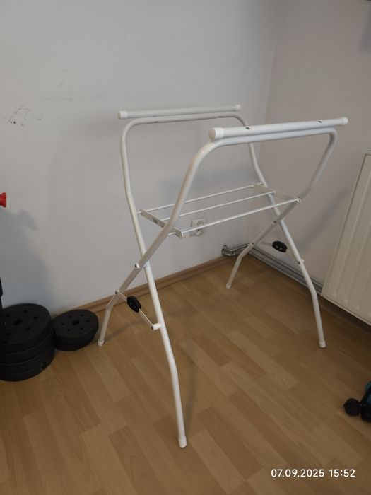 Stojak pod wanienkę