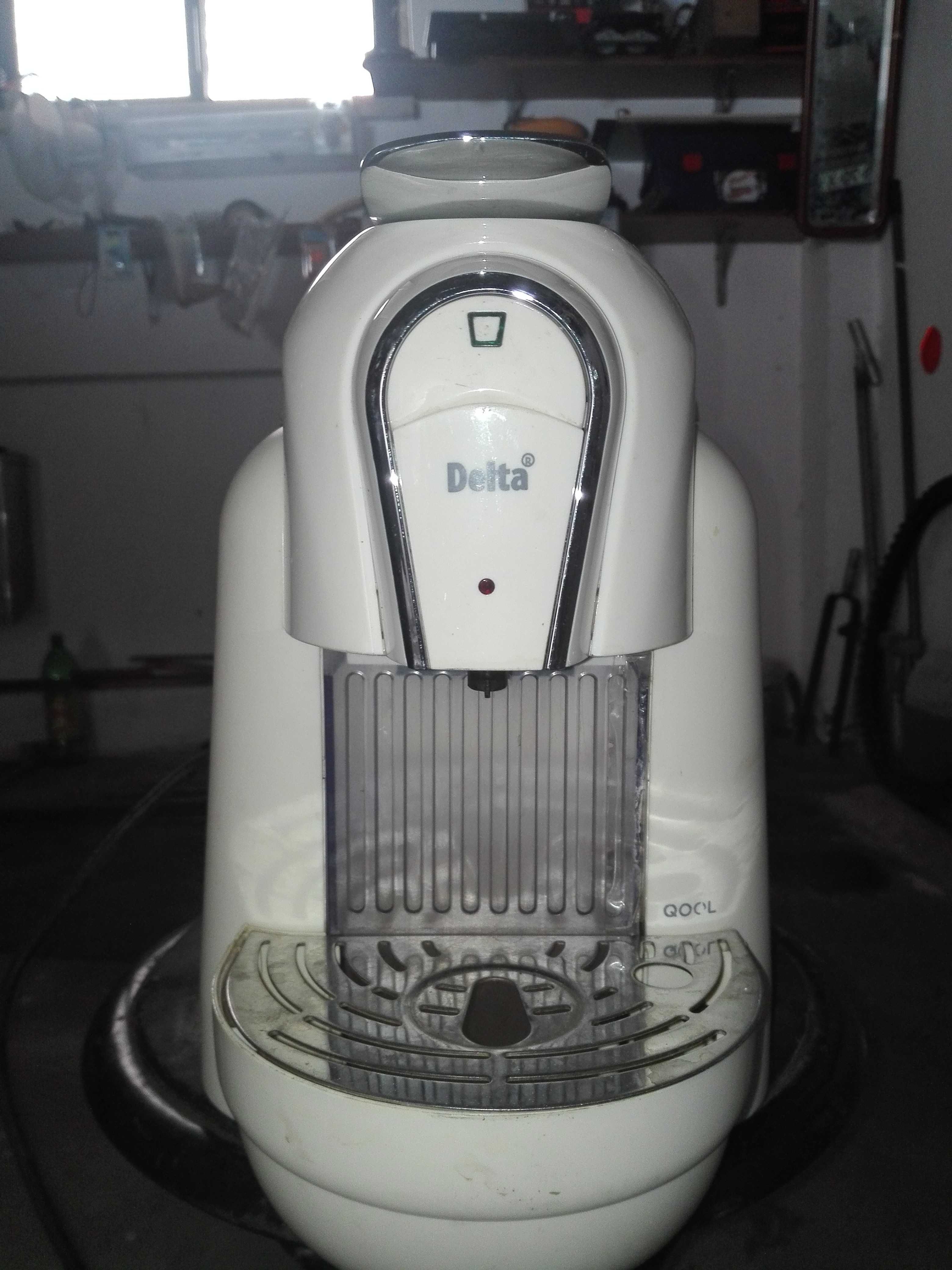 Máquina de café delta