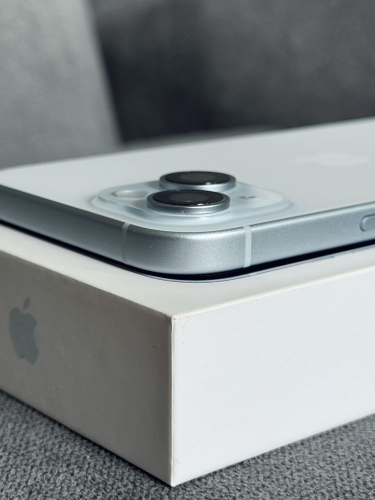 iPhone 15 128GB Niebieski Ideał + Case Spigen