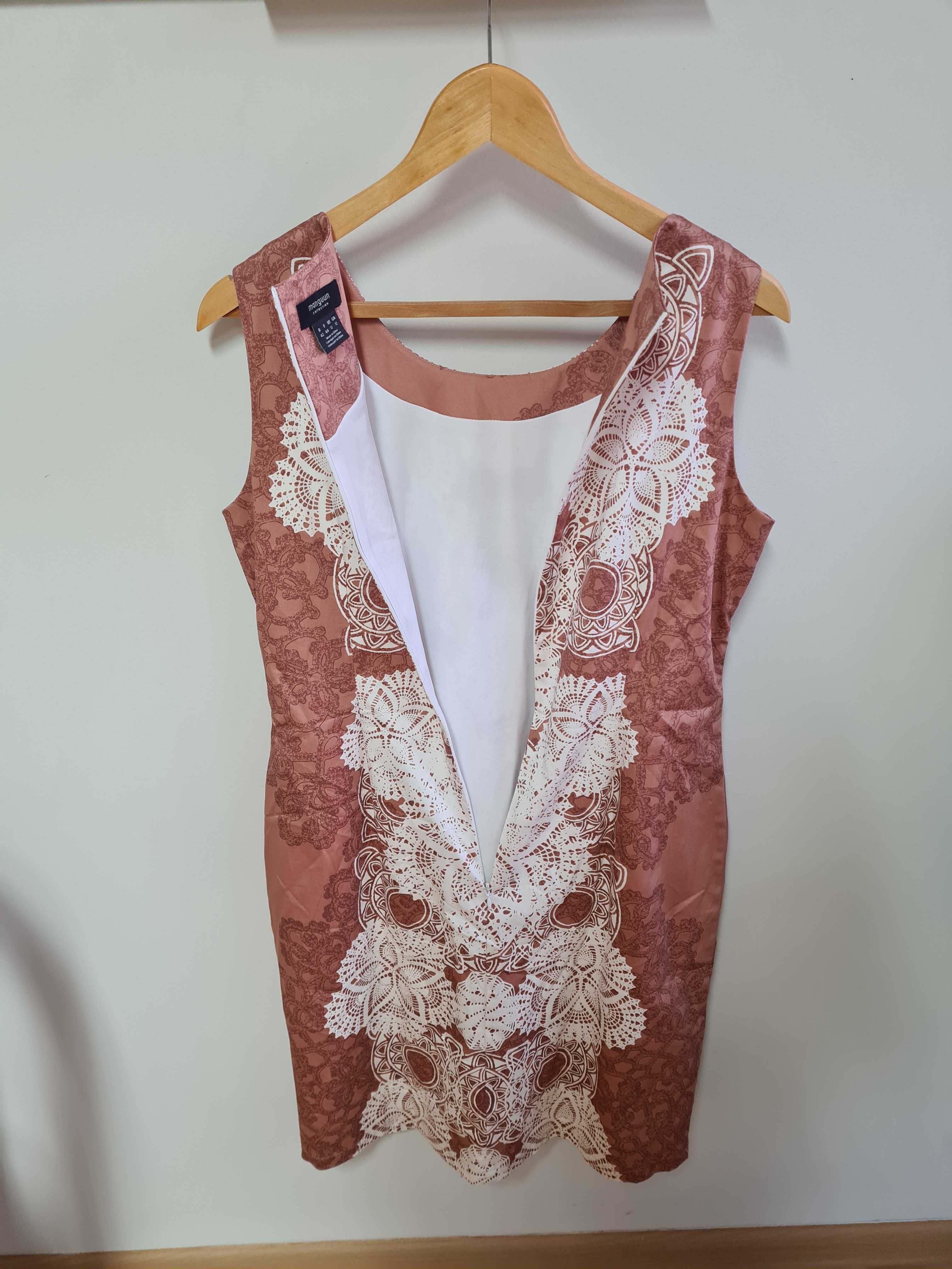 Sukienka Magnum 44 dopasowana xl różowa xxl elegancka ornamenty