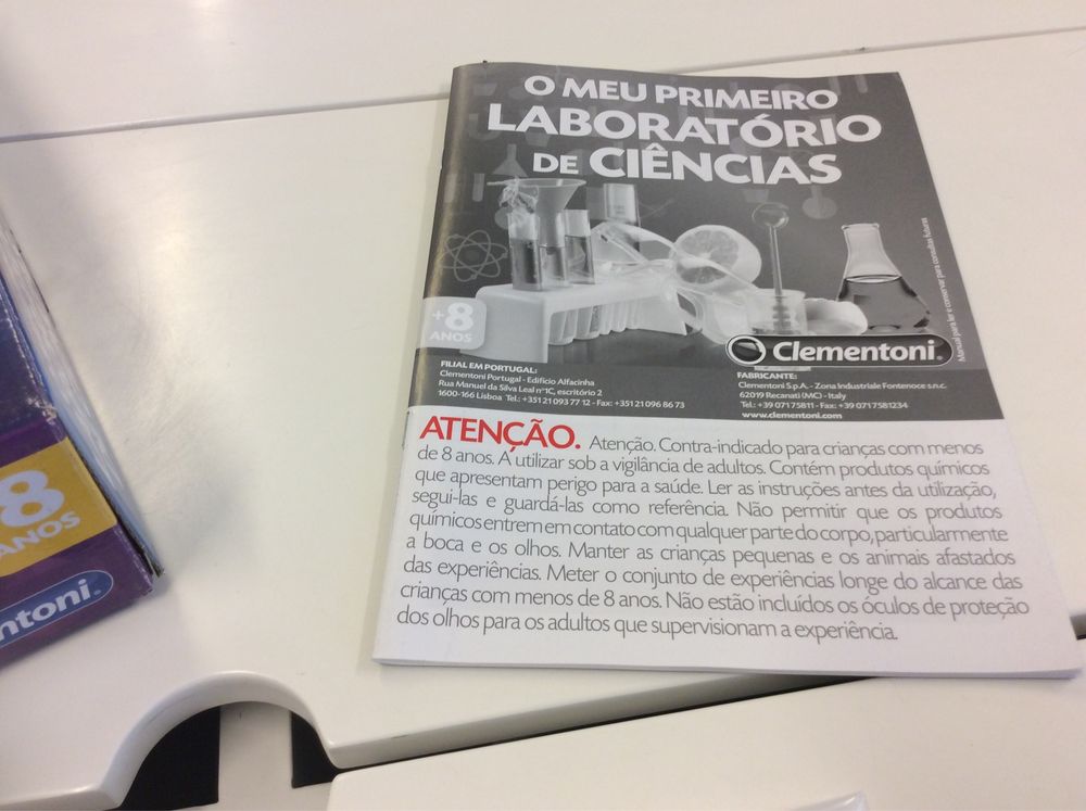 O meu primeiro laboratorio de ciencias da clementoni