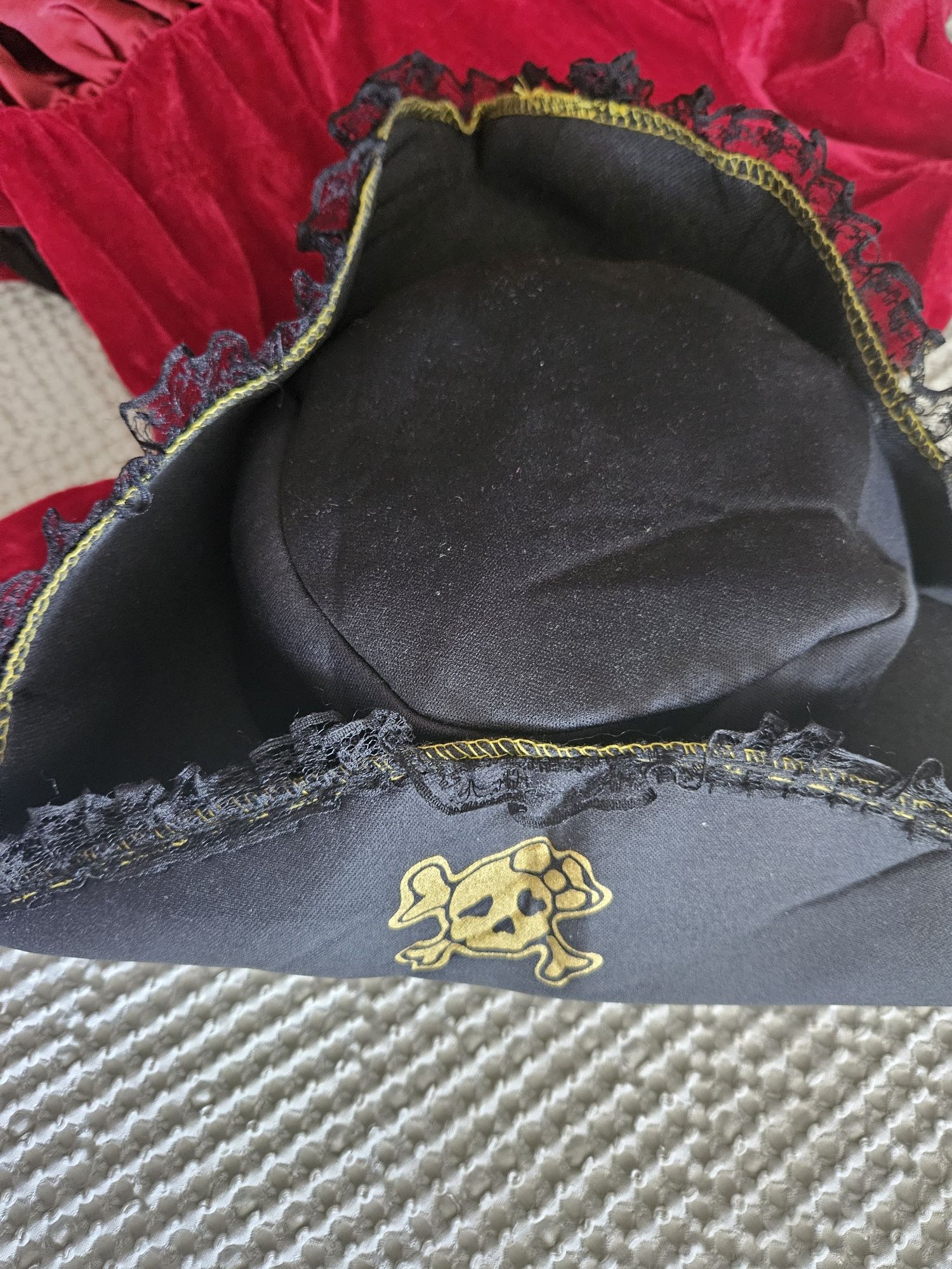 Fato com chapéu de pirata 7-8 anos